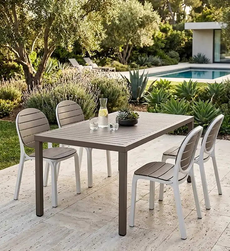 Set tavolo Cube 140x80 con 4 sedie Erica Nardi