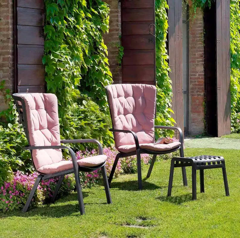 Set 2 poltrone Folio con tavolino Poggio Nardi