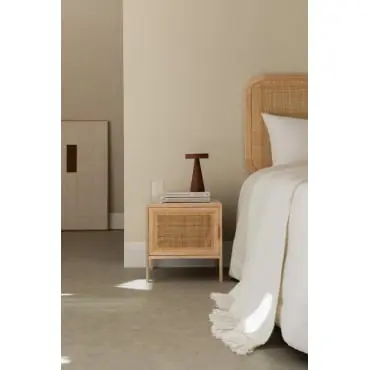 Comodino 40x40 cm in rattan e legno Reyna